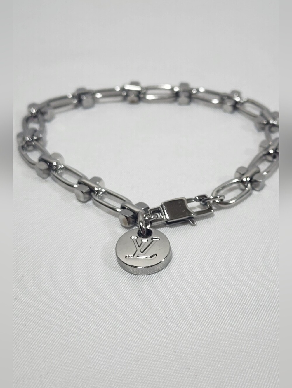 Louis Vuitton LV Silver Charm Barbell Link Bracelet - Picture 1 of 8